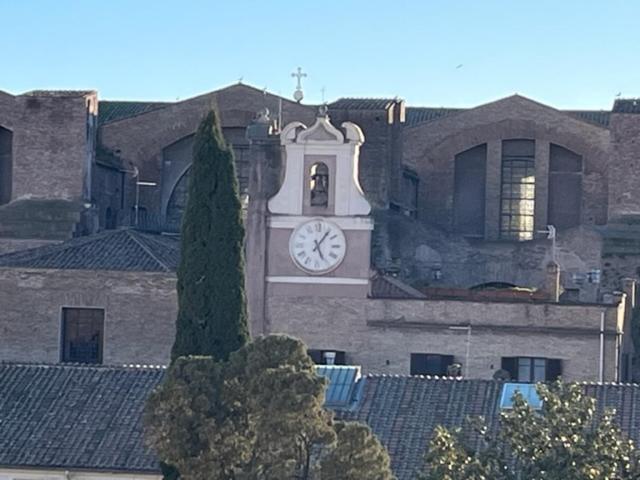 Camera X2 Con Splendida Vista Sulle Terme Di Diocleziano E Sul Chiostro Di Michelangelo Rom Exterior foto