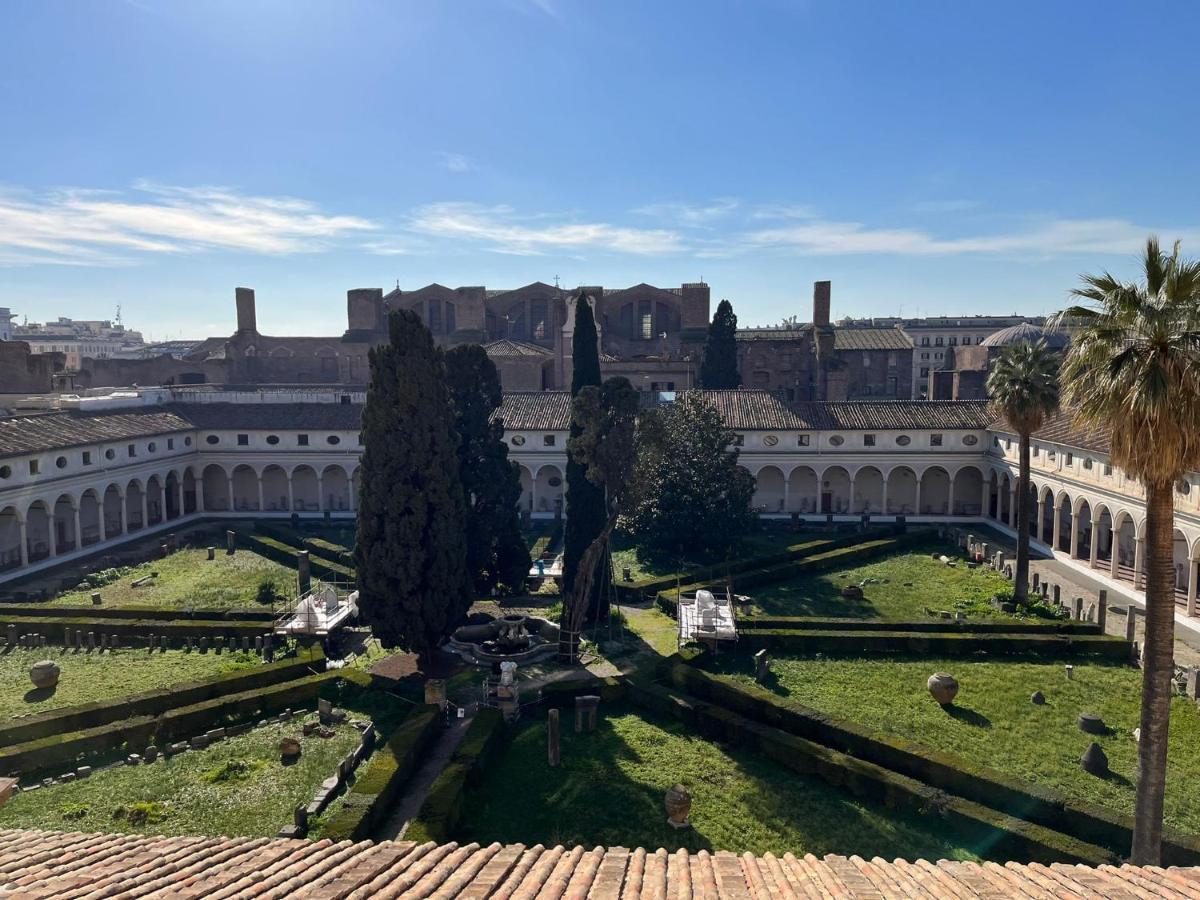 Camera X2 Con Splendida Vista Sulle Terme Di Diocleziano E Sul Chiostro Di Michelangelo Rom Exterior foto